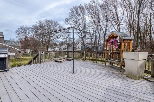 18 Howie Rd, Braintree, MA 02184