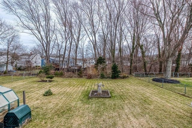 18 Howie Rd, Braintree, MA 02184