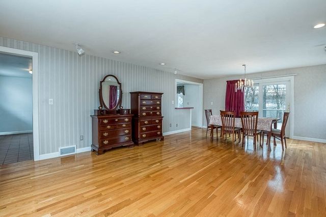 18 Howie Rd, Braintree, MA 02184