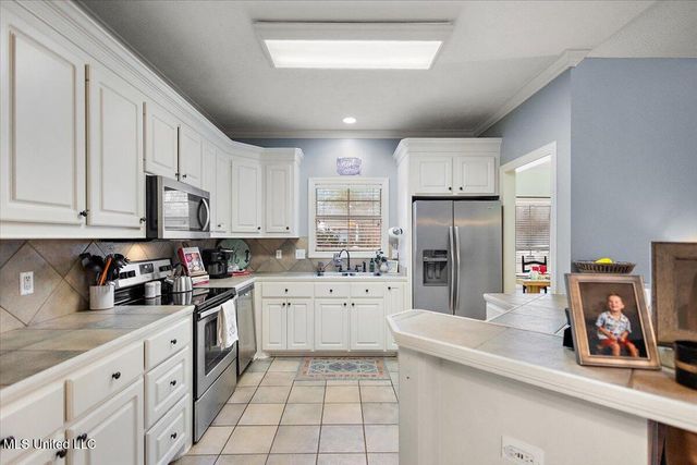 437 Old Town Circle, Brandon, MS 39042