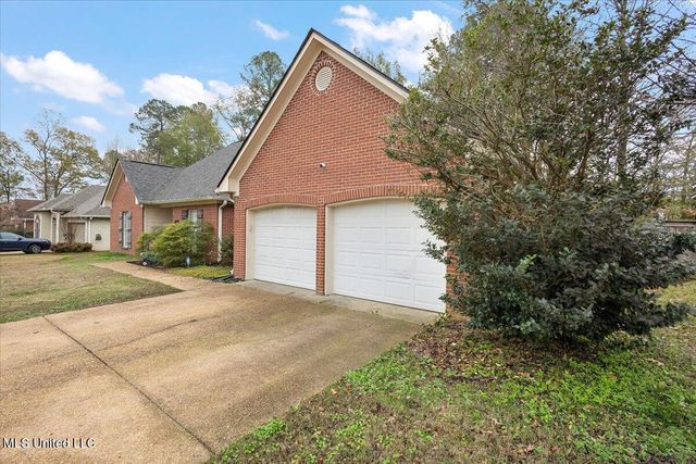 437 Old Town Circle, Brandon, MS 39042
