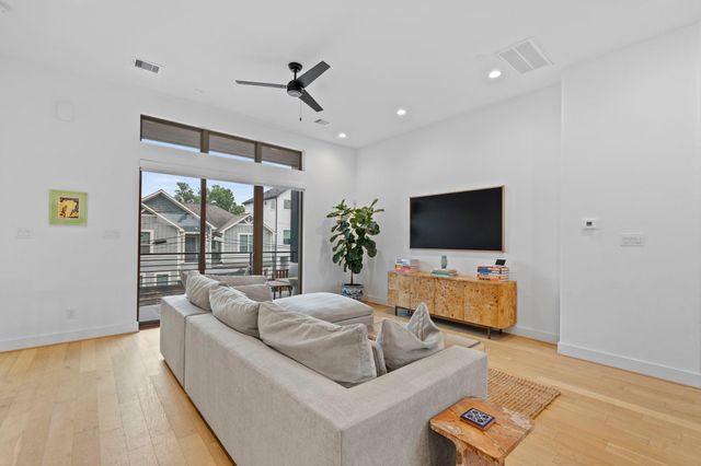 2504 Langston Street, Houston, TX 77007