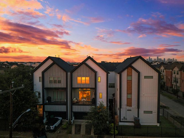 2504 Langston Street, Houston, TX 77007