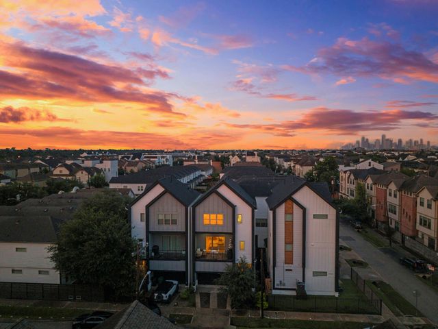 2504 Langston Street, Houston, TX 77007