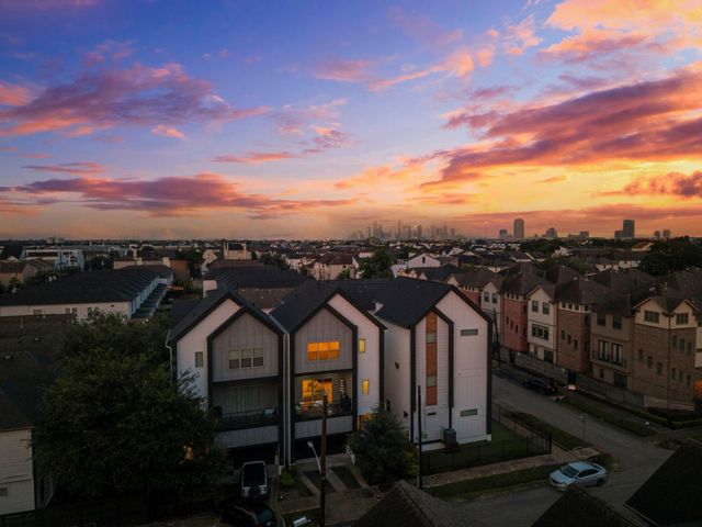 2504 Langston Street, Houston, TX 77007