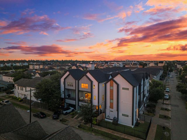2504 Langston Street, Houston, TX 77007