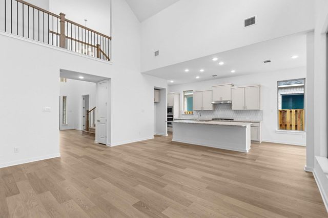 1009 Ellensburg DR, Georgetown, TX 78633