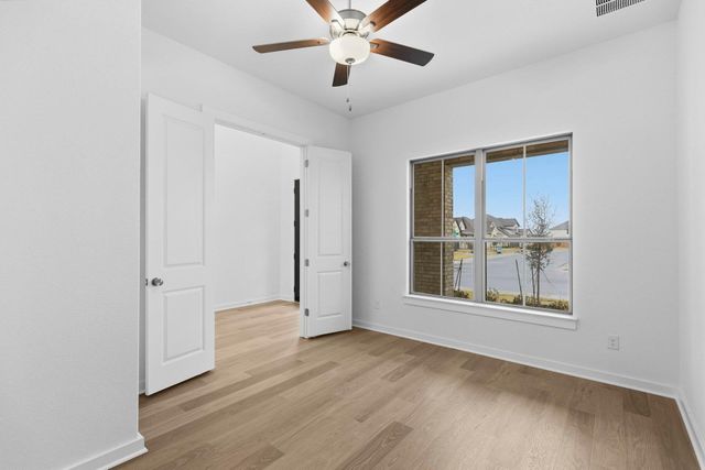 1009 Ellensburg DR, Georgetown, TX 78633