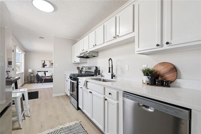 1703 14th Avenue SW, Cedar Rapids, IA 52404