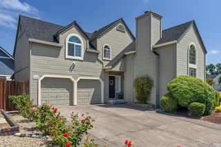 2139 Creekfield Dr, Santa Rosa, CA 95403