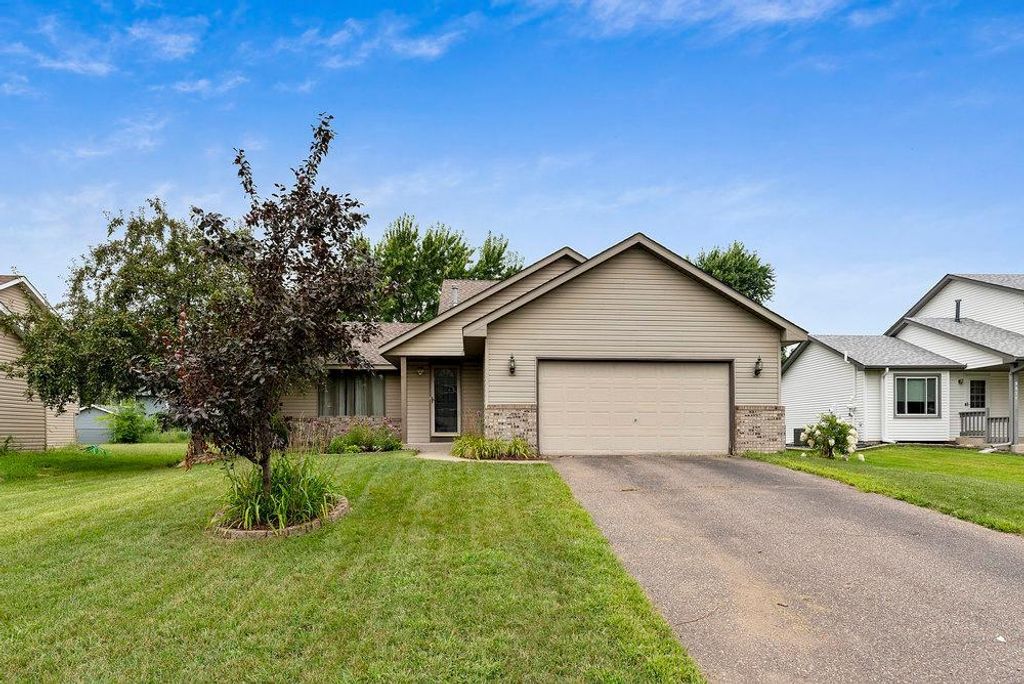 9025 Victoria Gardens, Brooklyn Park, MN 55443