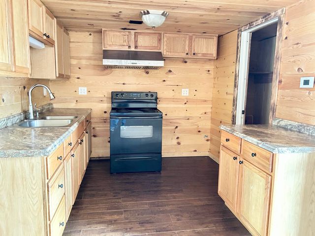 8 Annette Road, Cherokee Village, AR 72529