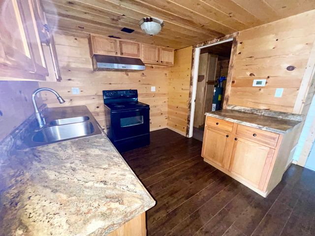8 Annette Road, Cherokee Village, AR 72529