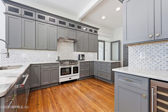 2301 OAK Street, Jacksonville, FL 32204