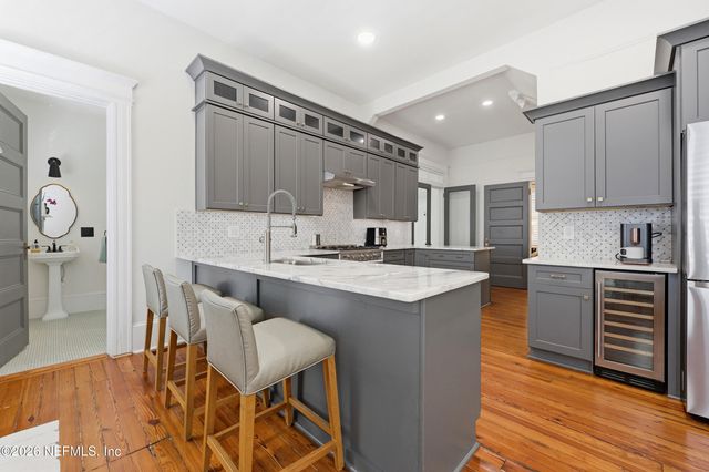 2301 OAK Street, Jacksonville, FL 32204