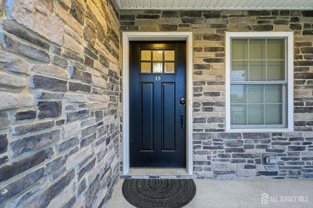 15 Rector Avenue, Woodbridge Proper, NJ 07095