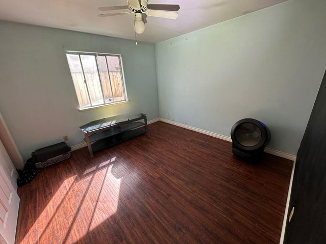 2526 Gibson Avenue, Clovis, CA 93611