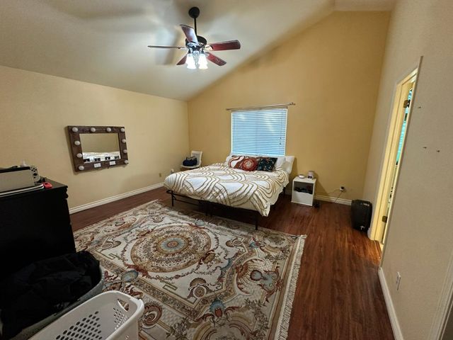 2526 Gibson Avenue, Clovis, CA 93611