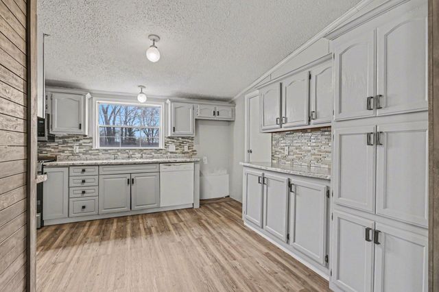 67429 N Shore Drive, Jefferson Twp, MI 49112