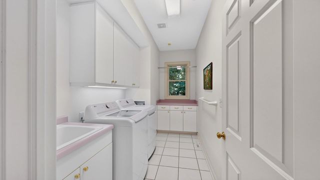2374 Transit Court SW, Rochester, MN 55902
