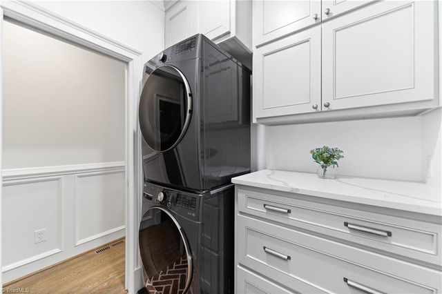 115 Northpond Lane, Winston-salem, NC 27106