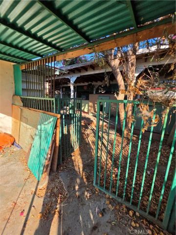 5925 Whitnall Highway, Los Angeles, CA 91601