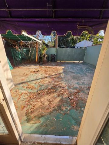 5925 Whitnall Highway, Los Angeles, CA 91601