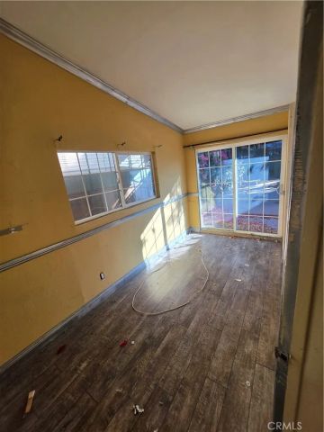 5925 Whitnall Highway, Los Angeles, CA 91601