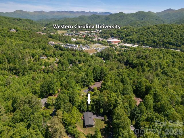 65 Poppy Lane, Cullowhee, NC 28723