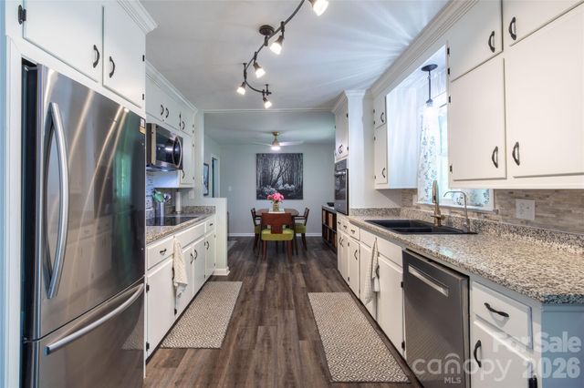 65 Poppy Lane, Cullowhee, NC 28723