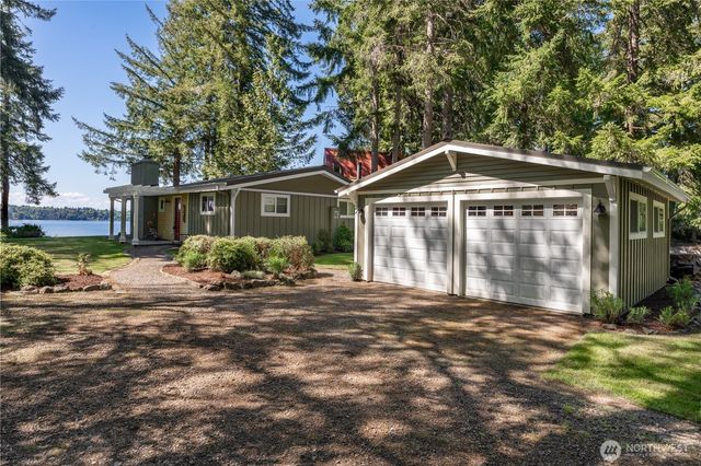 924 W Herron Boulevard NW, Lakebay, WA 98349