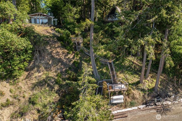 924 W Herron Boulevard NW, Lakebay, WA 98349