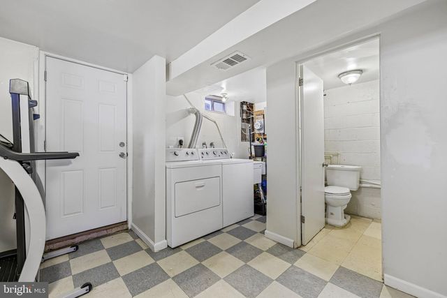 1640 POLES RD, Baltimore, MD 21221