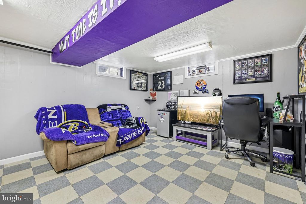 Image 15 of property listing at 1640 POLES RD, Baltimore, MD 21221