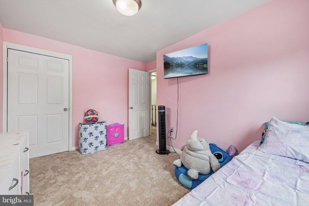 Image 21 of property listing at 1640 POLES RD, Baltimore, MD 21221