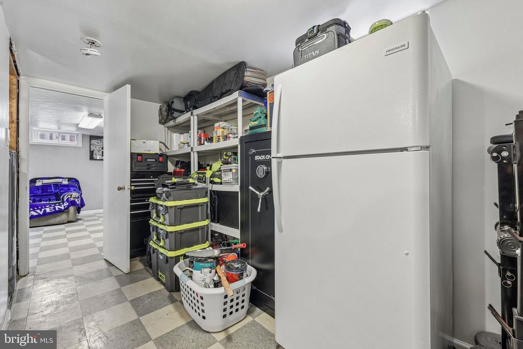 Image 33 of property listing at 1640 POLES RD, Baltimore, MD 21221