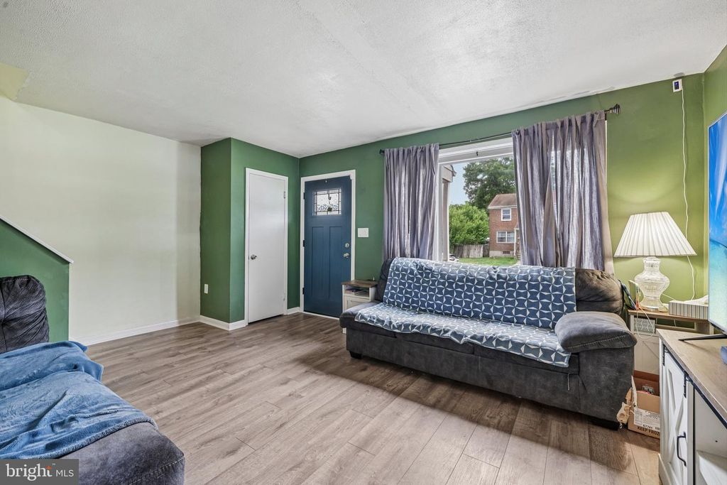 Image 8 of property listing at 1640 POLES RD, Baltimore, MD 21221