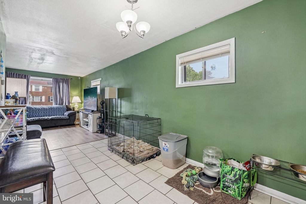 Image 10 of property listing at 1640 POLES RD, Baltimore, MD 21221