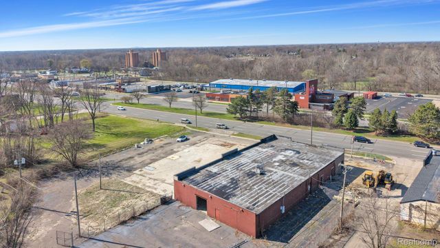 27005 Michigan Avenue, Inkster, MI 48141