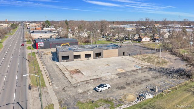 27005 Michigan Avenue, Inkster, MI 48141