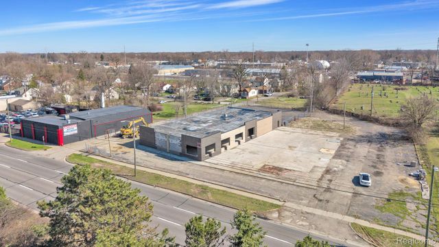 27005 Michigan Avenue, Inkster, MI 48141