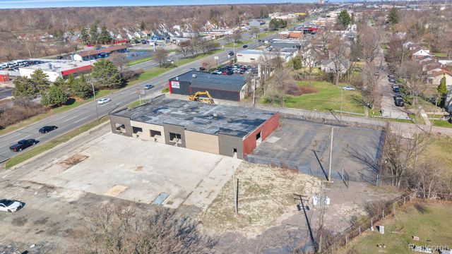 27005 Michigan Avenue, Inkster, MI 48141