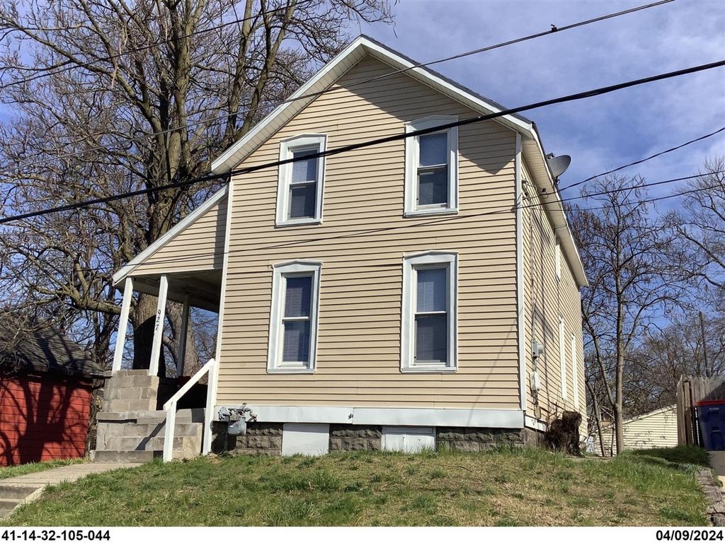 927 Bemis Street, Grand Rapids, MI 49506