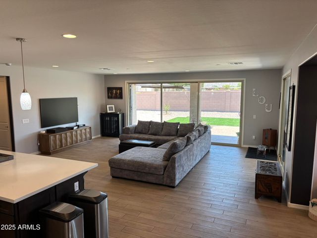 11117 S 52nd Lane, Laveen, AZ 85339