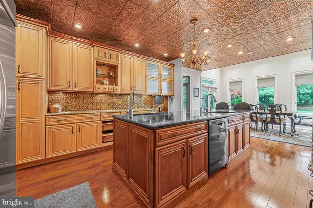 10616 WILLOWBROOK DR, Potomac, MD 20854