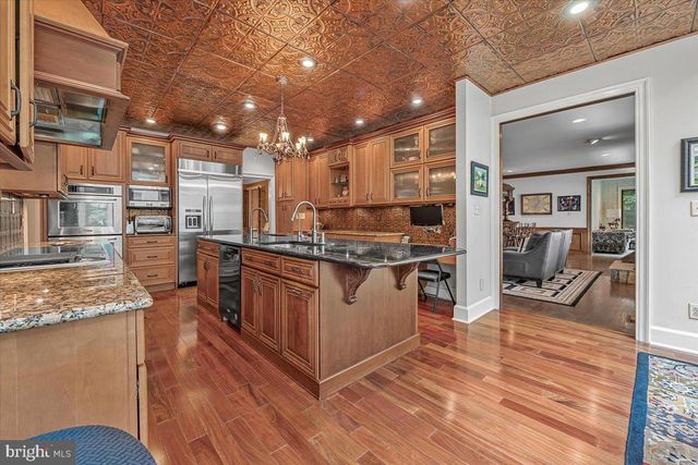 10616 WILLOWBROOK DR, Potomac, MD 20854