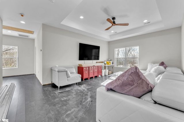 890 Franklin Road, Laurens, SC 29360