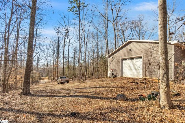 890 Franklin Road, Laurens, SC 29360