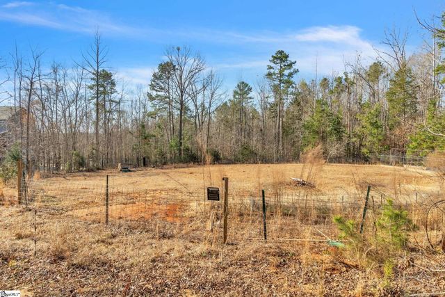 890 Franklin Road, Laurens, SC 29360