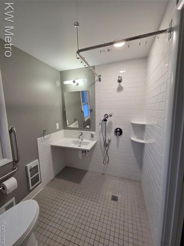 1526 Sycamore Avenue, Royal Oak, MI 48073